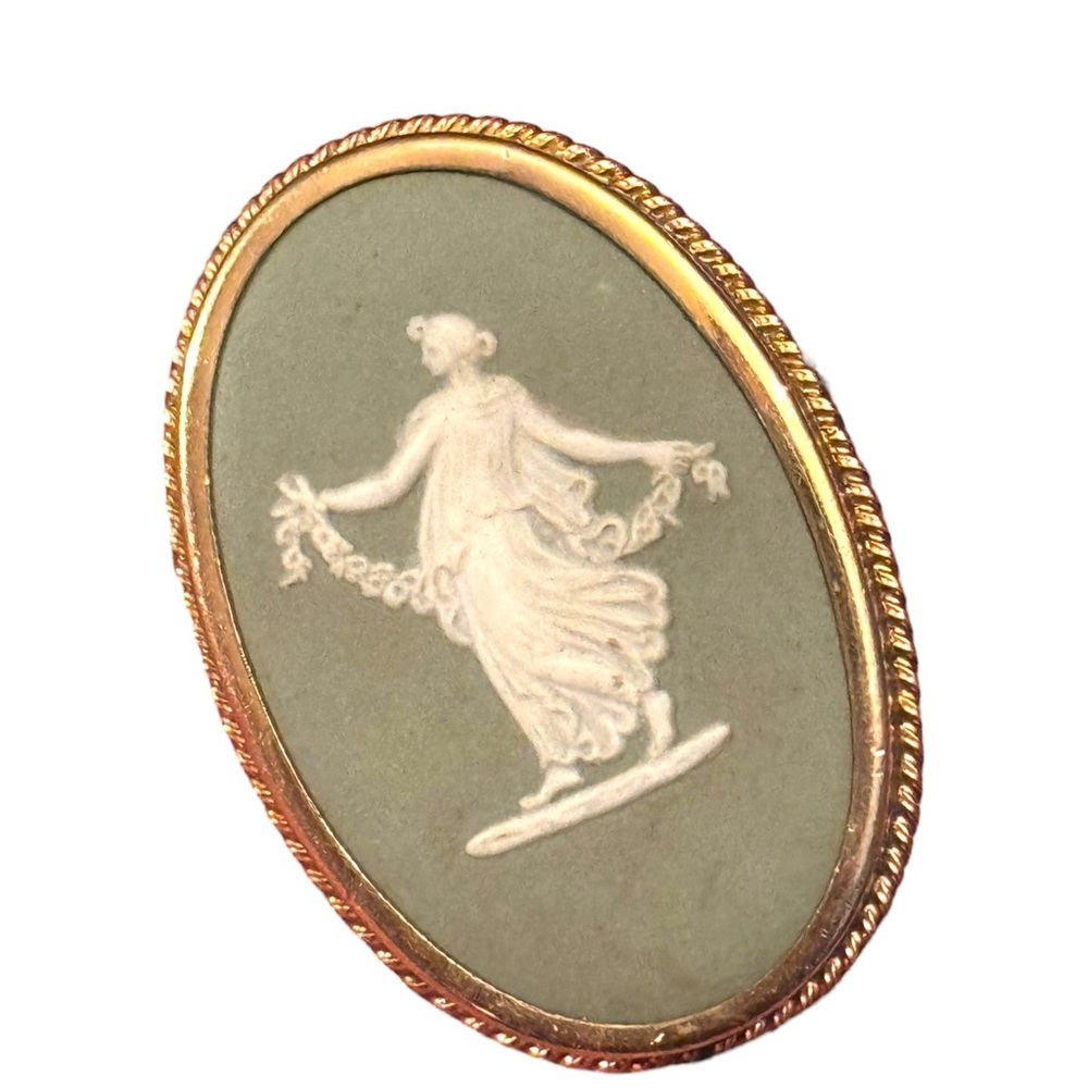 Vintage Wedgewood green goddess cameo brooch pendant gold filled